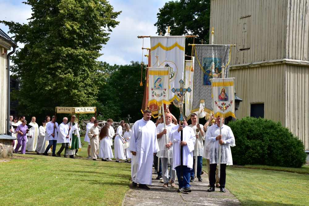 atlaidu procesija