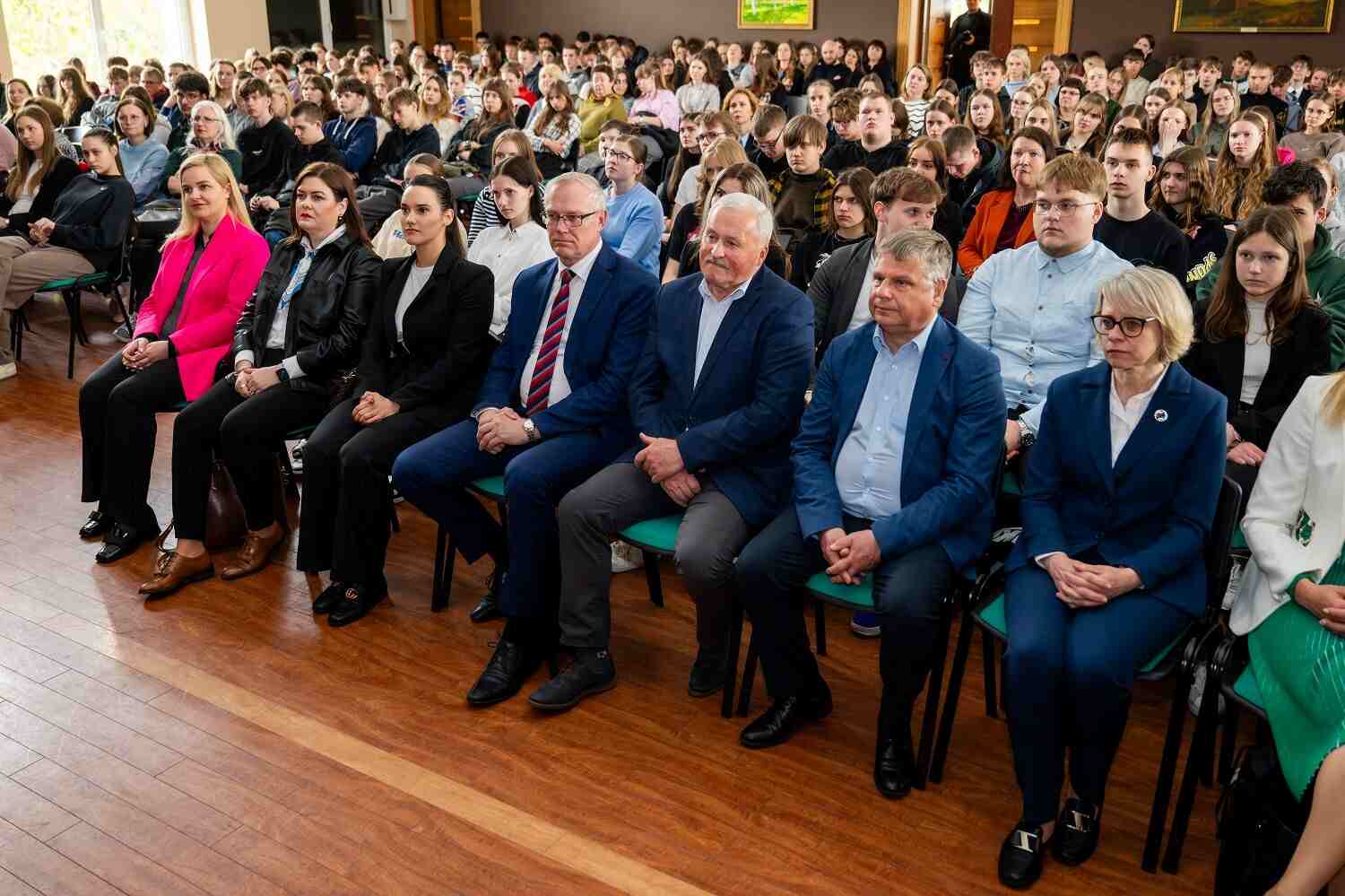 sumanaus moksleivio akademija