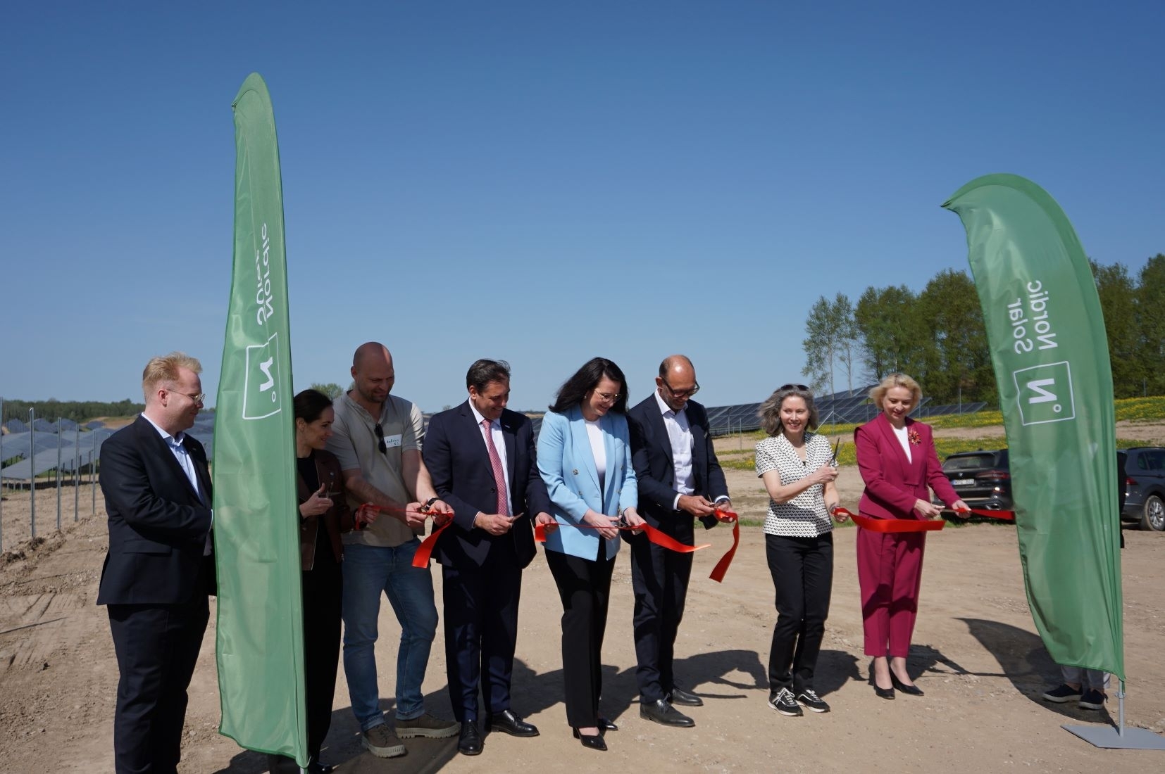 Atidarė didžiausią Lietuvoje saulės energijos parką