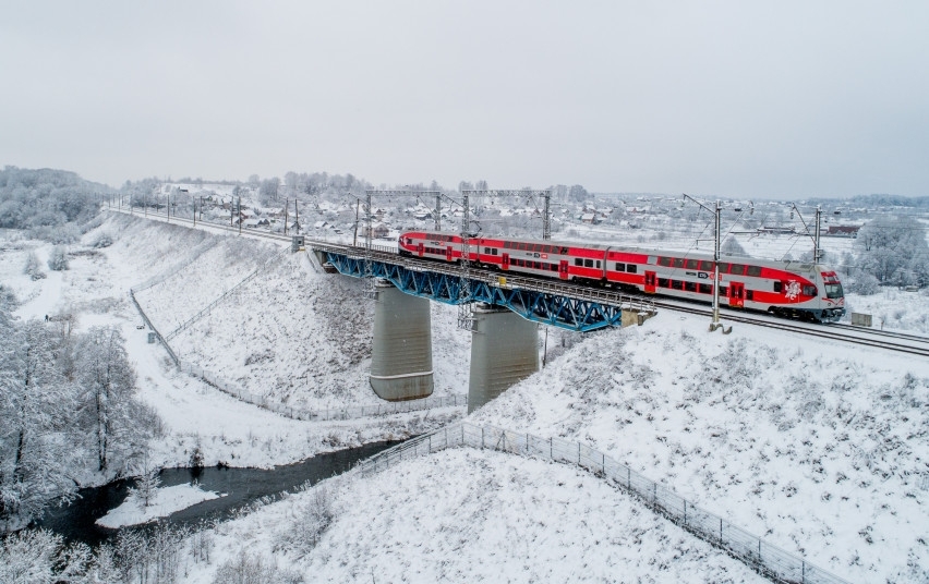 Dėl sniego – traukinių gedimai: atšaukiami kai kurie reisai