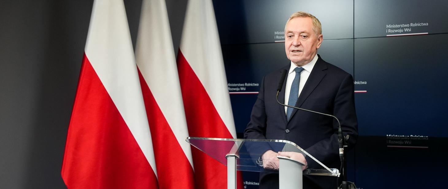Atsistatydina Lenkijos žemės ūkio ministras