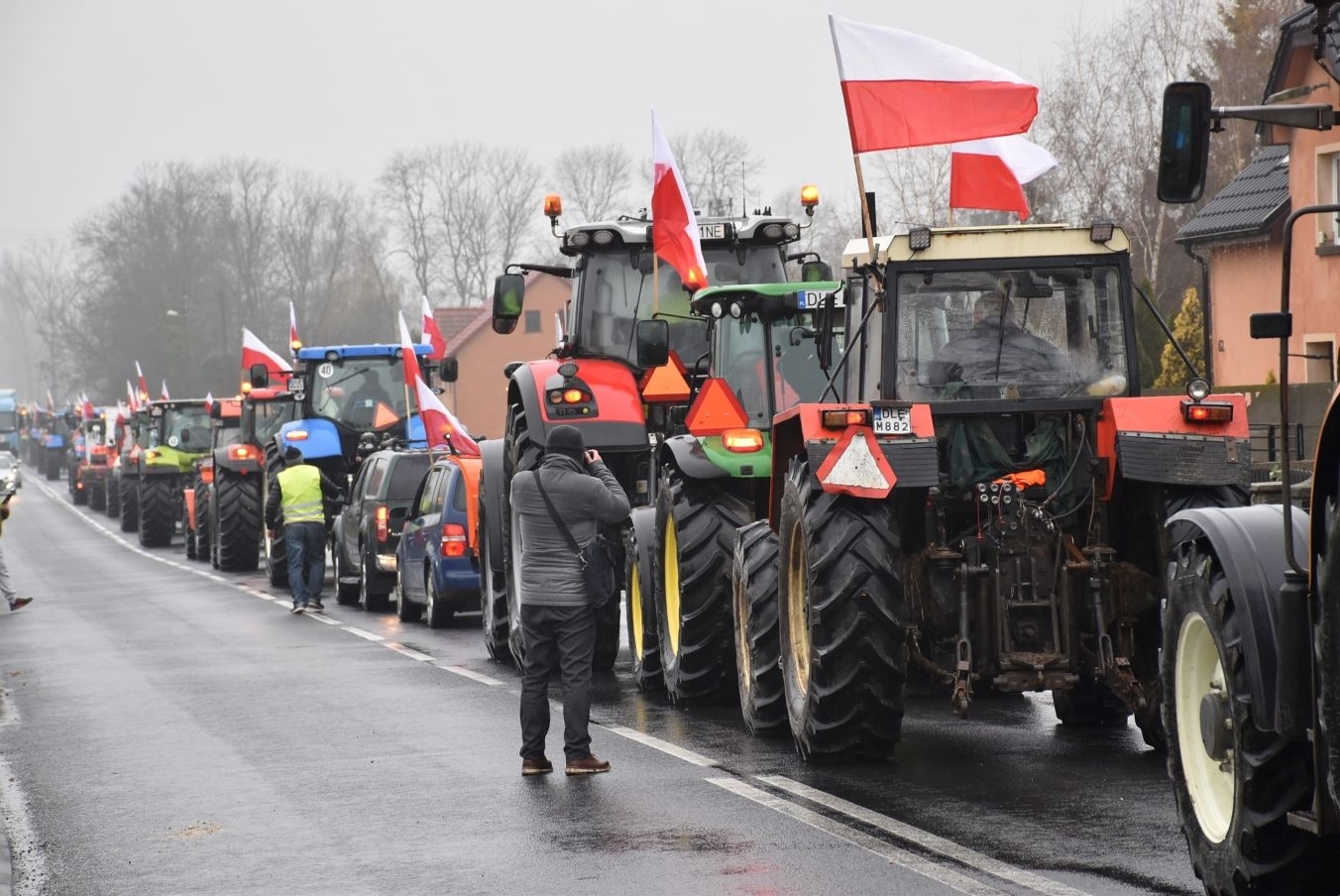 Lenkijos ūkininkai surengė kelių blokadą dėl importo iš Ukrainos