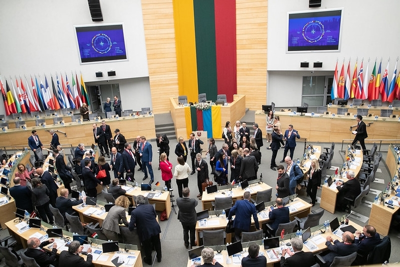 Penktadienį Seime prasidėjo NATO valstybių narių parlamentų pirmininkų aukšto lygio susitikimas