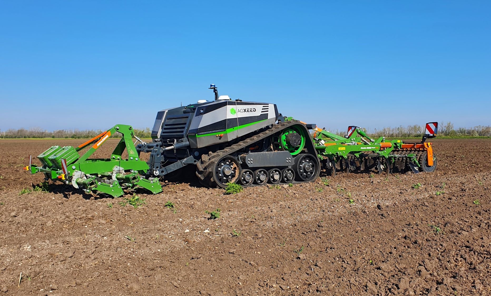 „Agrokoncernas“ tapo robotų  žemės ūkiui gamintojos „AgXeed“ oficialiu atstovu
