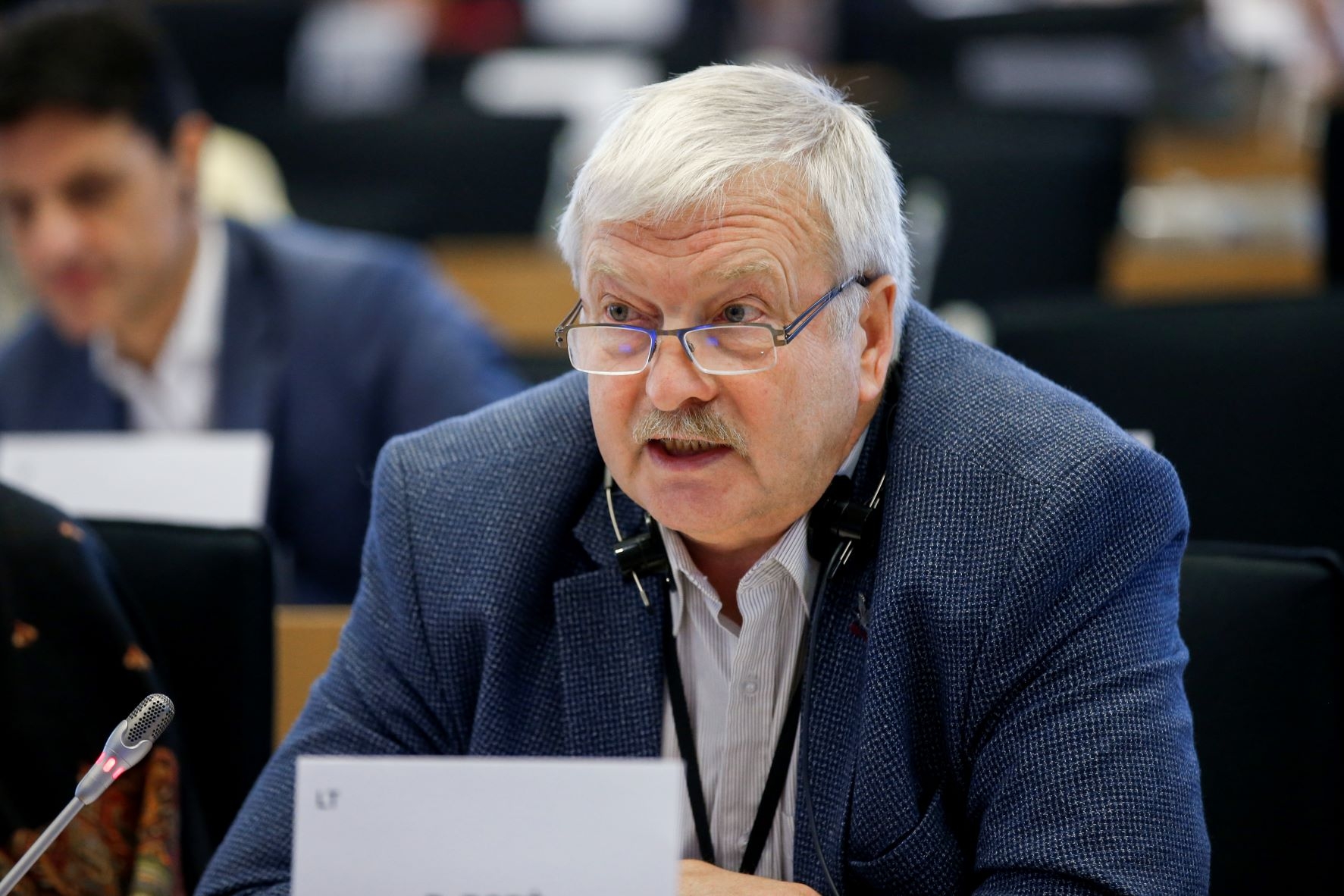 Bronis Ropė: „Labiau pasitikiu ne Komisaro pažadais, o mūsų žemdirbių atkaklumu“