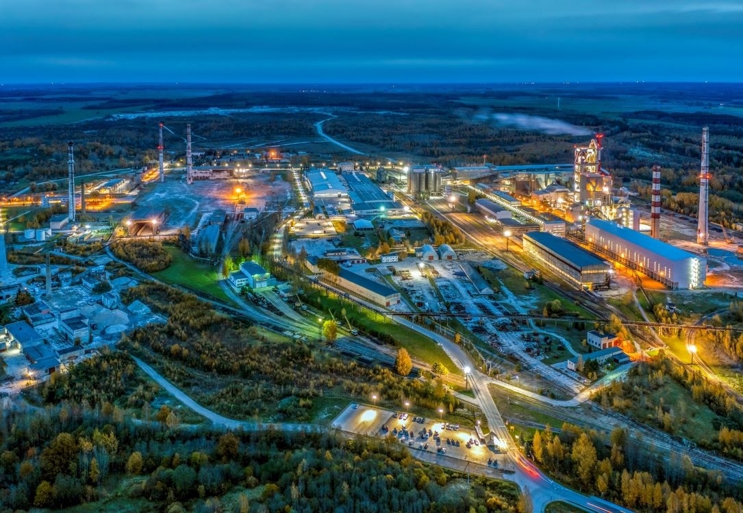 „Akmenės cementas“ prisijungs „Medį ir betoną“, „Lankų bokštus“ ir „Cemeką“