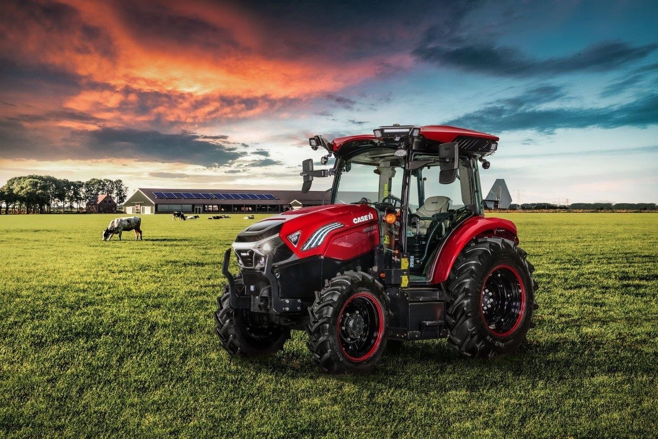 Elektrinis CASE IH traktorius „Farmall 75C“ prekyboje pasirodys 2024 metų pabaigoje