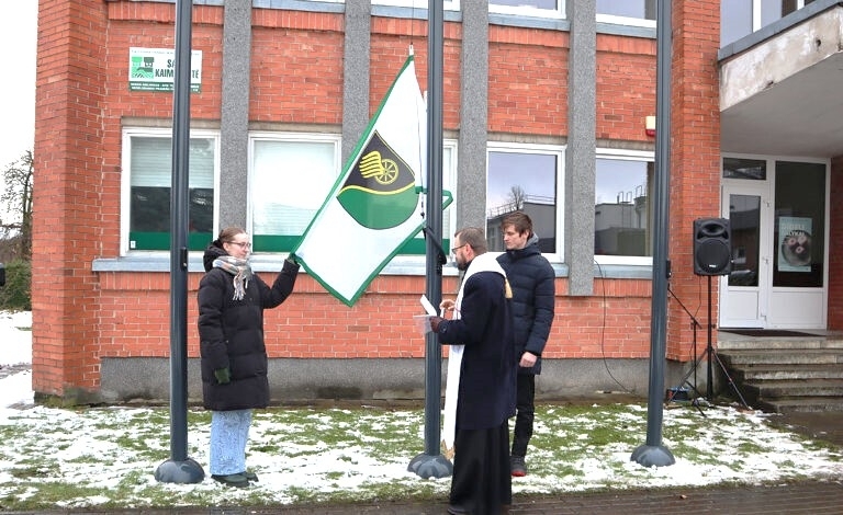 Subačiaus miesto jubiliejų vainikavo heraldikos ženklai