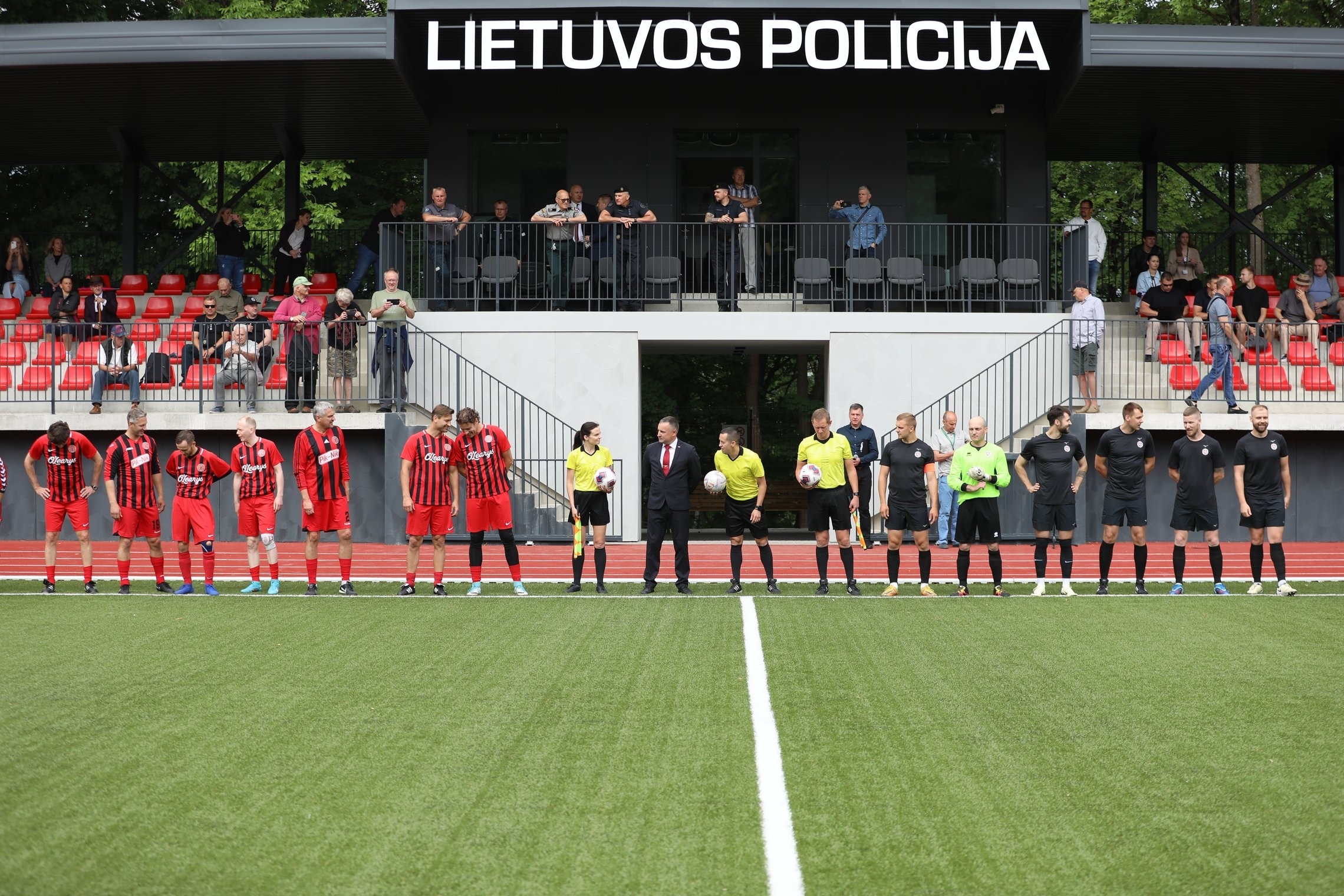 Atidarytas modernus policijos stadionas