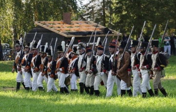 Deltuvoje vėl aidėjo 1812-ųjų mūšio salvės