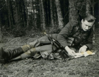 Tarp kovos ir atokvėpio. Lietuvos partizanų laisvalaikis