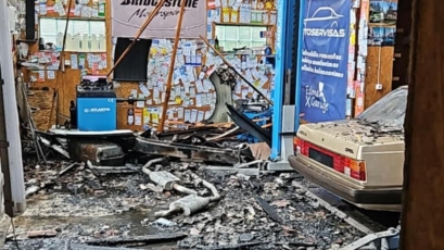 Į autoservisą žaibas trenkė net du kartus