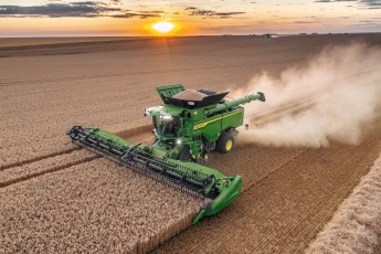 JOHN DEERE naujasis S7 kombainas: nauji derliaus nuėmimo automatizavimo ir našumo standartai 