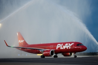 Vilniaus oro uoste startavo nauja oro bendrovė: „PLAY airlines“ sujungė Vilnių ir Reikjaviką