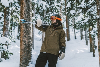 Kaip pasirinkti slidinėjimo šalmą?