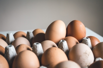Beveik pusė lietuvių nežino, ką reiškia žymėjimas ant kiaušinių
