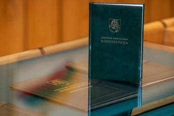 Prezidentas sveikina Konstitucijos dienos proga
