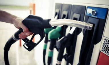 Skirtumas tarp benzino ir dyzelino kainų padidėjo