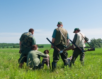 Aplinkosaugininkai medžiotojams: medžioklėje – jokio alkoholio
