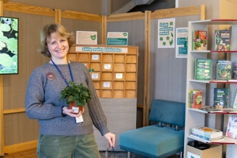 Bibliotekoje įkurta augalų sėklų mainų biblioteka