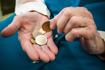 Perskaičiuojamos dirbančių pensininkų pensijos – padidėjimo sulauks iki liepos pabaigos