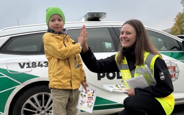 Policija ir Transporto kompetencijų agentūra tikrina, kaip į mokyklas vežami vaikai